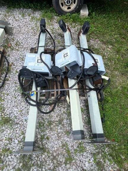 Lot - Clipper Creek Electric Vehicle Charging Stations image