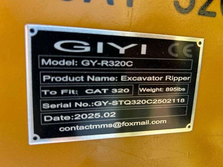 2025 GIYI Unused Excavator Ripper - Fits CAT 320