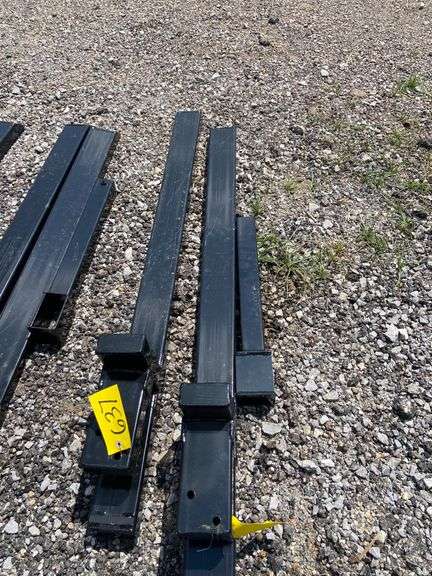2025 Wolverine Unused TF2-66-4000G Adjustable Clip-on Pallet Fork