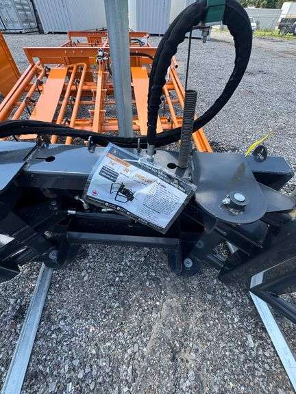2025 Wolverine Unused BSH-12-75D Skid Steer Bale Squeeze Hydraulic Adjustable