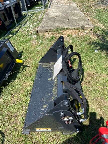 2025 Wolverine Unused MCB-11-48W Mini Skid Steer Combination Bucket