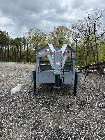 2024 Rawmaxx 40' Tandem Axle Gooseneck Trailer