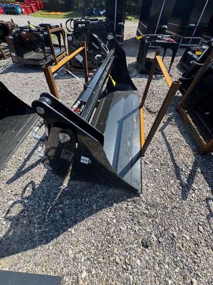 2025 GIYI Unused GY-KH72F Skid Steer 4 in 1 Bucket