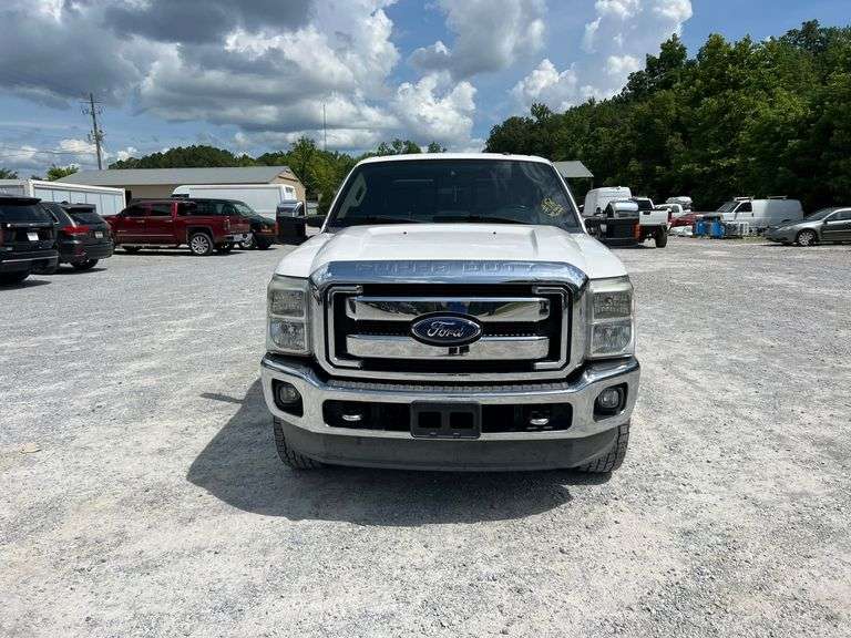 2013 Ford F-250 Super Duty Lariat 4x4 Pickup