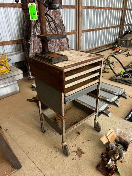 Black & Decker 10in Drill Press