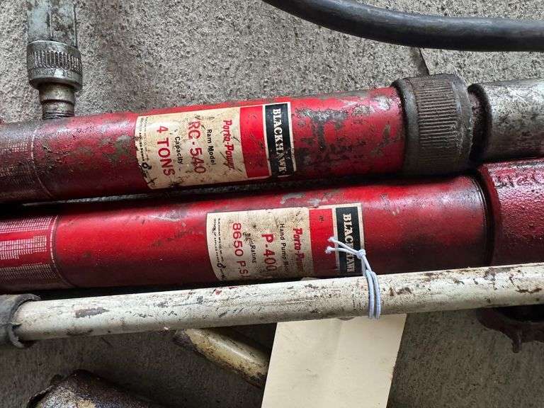 Lot - Assorted Automotive Tools - Hydraulic Hand Pump, Grease Gun, Etc