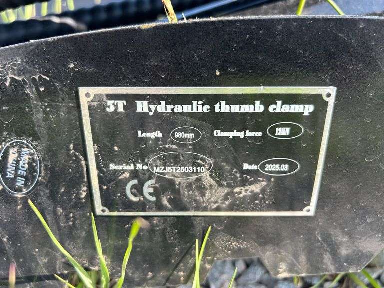 2025 GIYI Unused 5T Hydraulic Thumb Clamp
