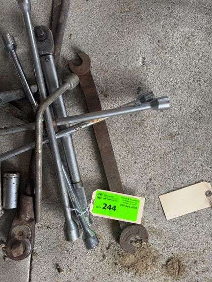Lot - Tools - Jacks, Caulk Gun, Wrenches