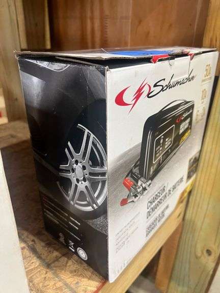 New Schumacher Battery Charger and Engine Starter - 50 AMP