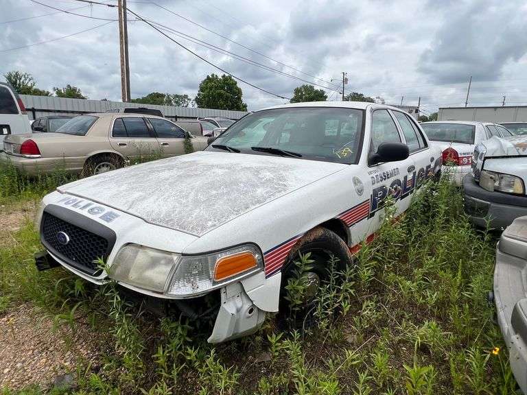 2007 Ford Crown Victoria - No Title, for Parts