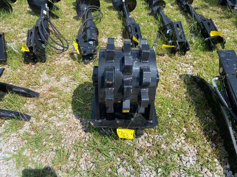 2025 GIYI Unused Compaction Wheel to fit CAT 305