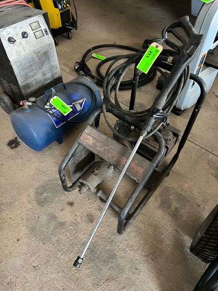 DeVilbiss WG1420 Gas Pressure Washer