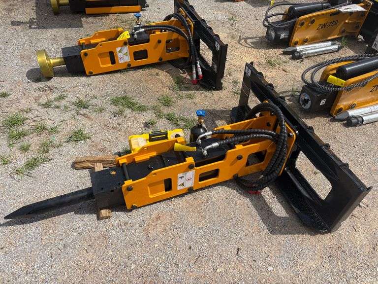 2025 GIYI Unused 680 Skidsteer Hydraulic Hammer