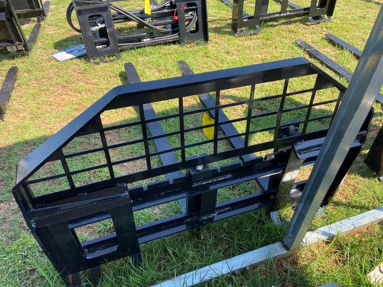2025 GIYI Unused Skid Steer Pallet Forks