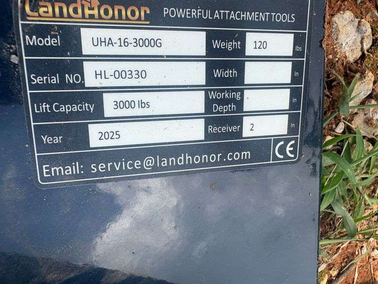 2025 Landhonor Unused UHA-16-3000G Skidsteer Utility Hitch Adapter 2in Receiver