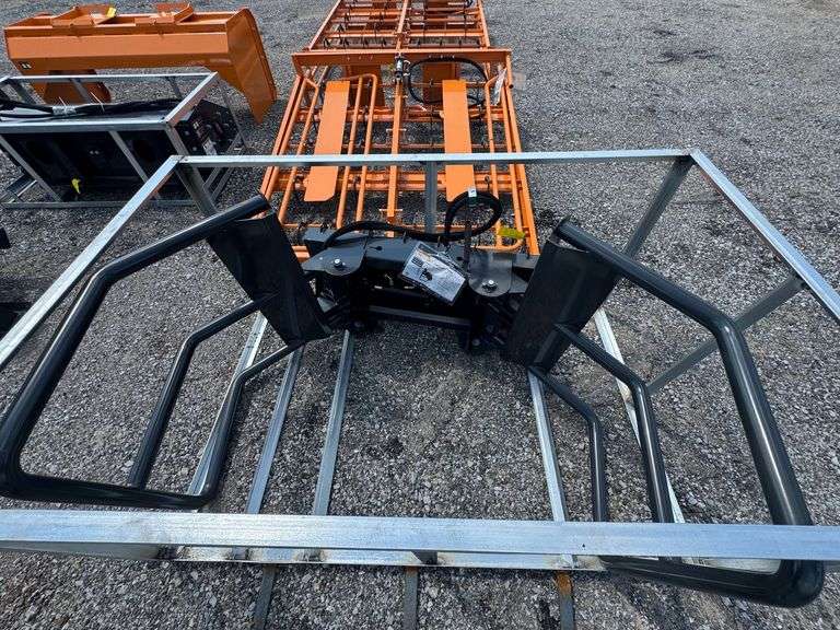 2025 Wolverine Unused BSH-12-75D Skid Steer Bale Squeeze Hydraulic Adjustable