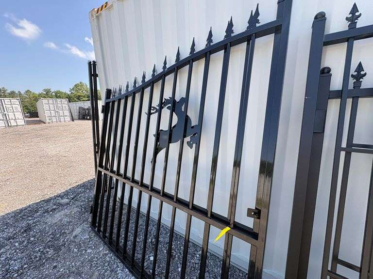 2025 Miva Unused Decorated Entrance Gates
