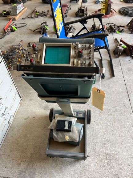 Tektronix 465 Oscilloscope with Cart and Accessories