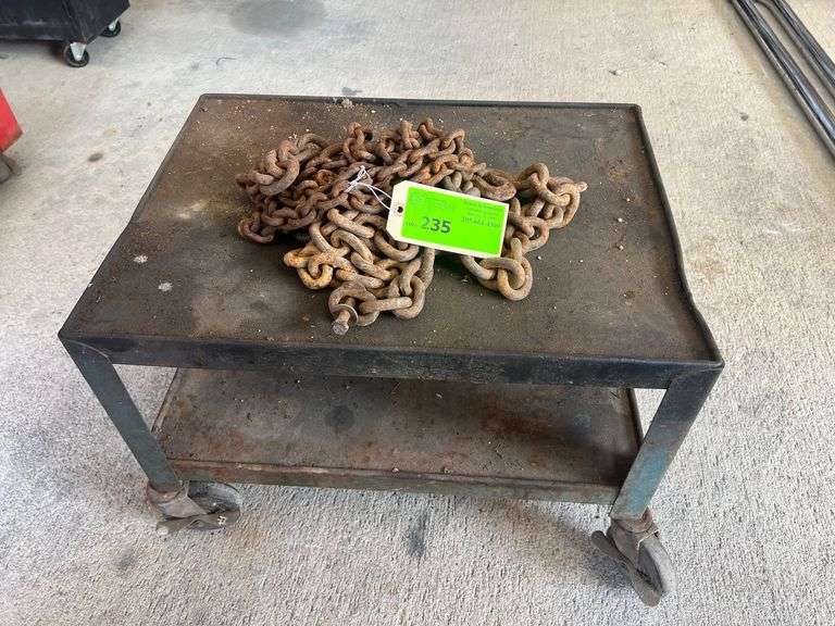 Rolling Table and Chain