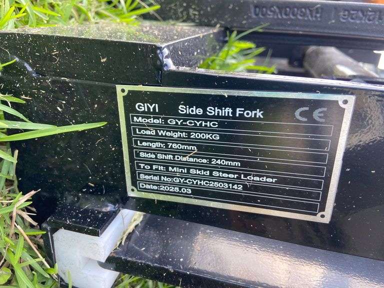 2025 GIYI Unused GYD-CYHC Mini Skid Steer Side Shift Fork