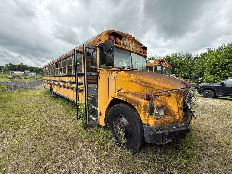 2001 Freightliner Blue Bird School Bus