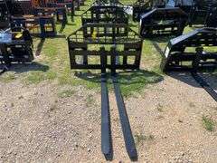 2025 GIYI Unused Skid Steer Pallet Forks