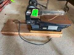 AMT 4600 Scroll Saw