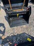 2025 GIYI Unused GY-XKH39F Mini Skid Steer 4 in 1 Bucket