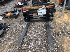 2025 Wolverine Unused PFA-11-3300G Skidsteer Hydraulic Adjustable Pallet Forks