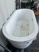 Woodbridge Free Standing Bathtub - Cracked