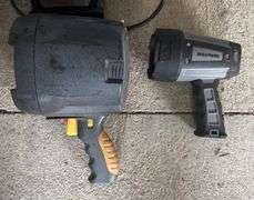 Black & Decker Router 1 1/2 HP and (2) Spotlights