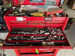 Snap-On Rolling Tool Box with Contents