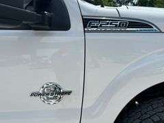 2013 Ford F-250 Super Duty Lariat 4x4 Pickup