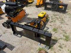 2025 GIYI Unused 680 Skidsteer Post Driver