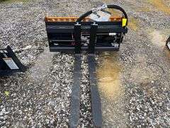 2025 Wolverine Unused PFA-11-3300G Skidsteer Hydraulic Adjustable Pallet Forks