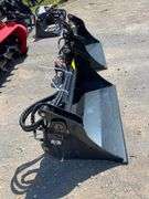2025 GIYI Unused GY-XKH39F Mini Skid Steer 4 in 1 Bucket