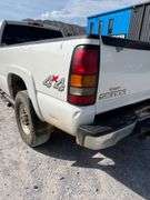 2006 GMC Sierra Pickup