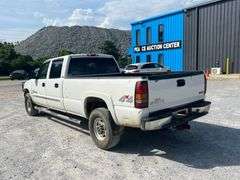 2006 GMC Sierra Pickup