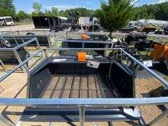 2025 Wolverine Unused SB-12-72W 72in Skidsteer Vibrating Screening Bucket