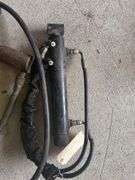 (2) Hydraulic Jacks