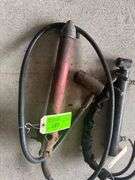 (2) Hydraulic Jacks