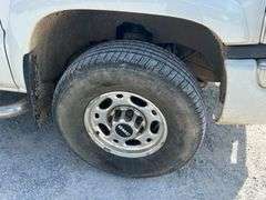 2006 GMC Sierra Pickup