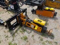 2025 GIYI Unused 680 Skidsteer Post Driver