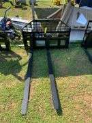 2025 GIYI Unused Skid Steer Pallet Forks