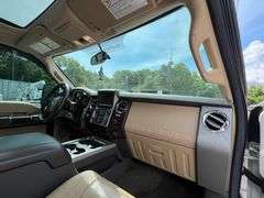 2013 Ford F-250 Super Duty Lariat 4x4 Pickup