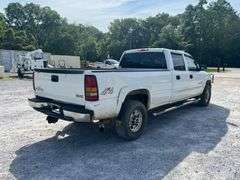 2006 GMC Sierra Pickup