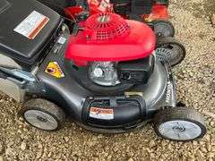Honda HRT216 Self Propelled RWD 4 Cycle Gas Lawnmower