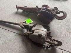 (2) Chain Hoist