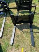 2025 GIYI Unused Mini Skid Steer Pallet Fork