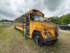 2001 Freightliner Blue Bird School Bus